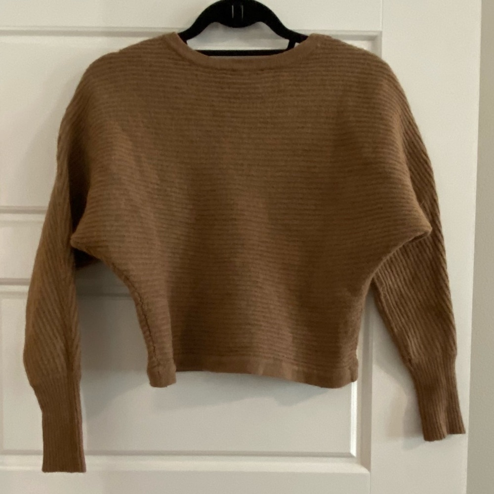 BCBGMAXAZRIA Cropped Sweater